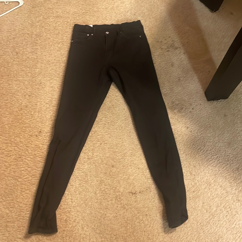 Black skinny jeans